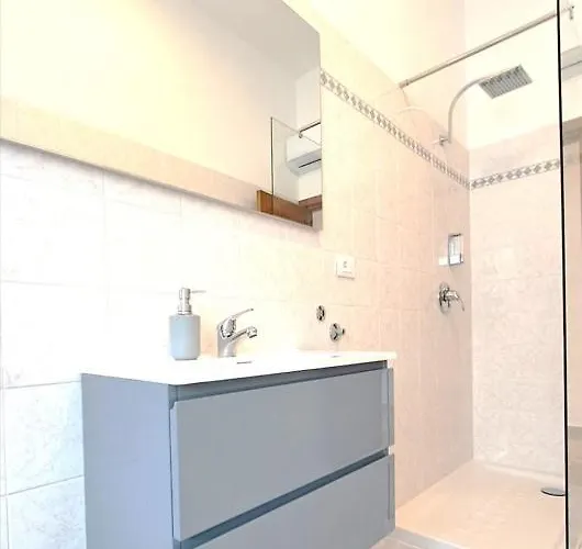 Vicino A Firenze * Prato (Prato)